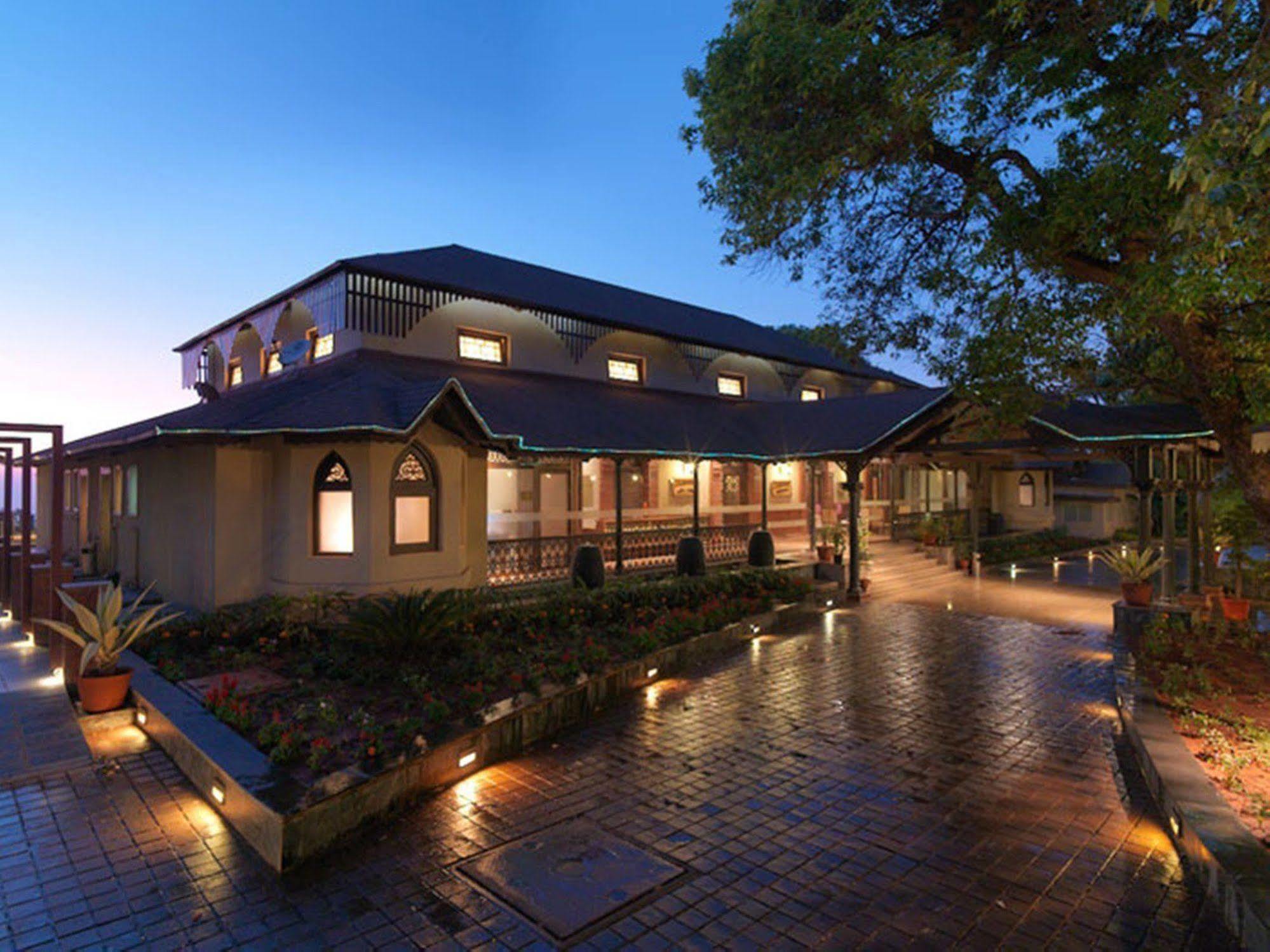 Regenta Mpg Club Mahabaleshwar Hotell Eksteriør bilde